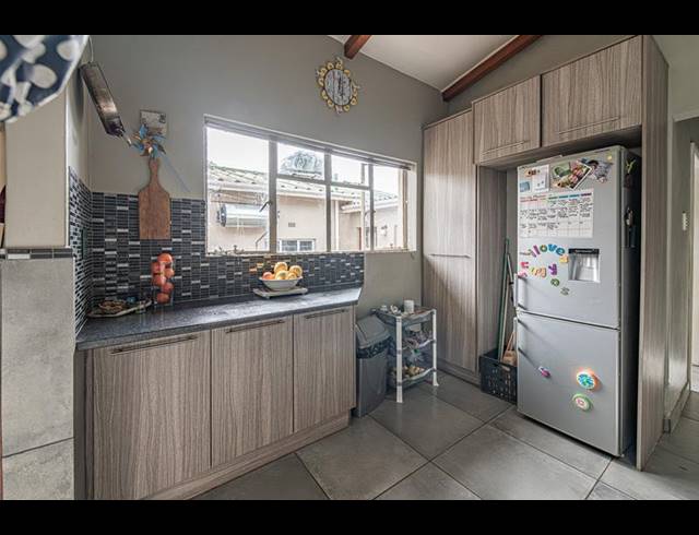 4 BEDROOM HOUSE FOR SALE IN RIVIERSONDEREND